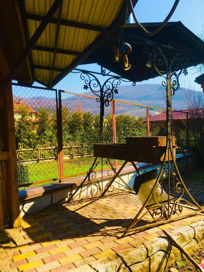 Будинок В Горах Poljana Exteriör bild